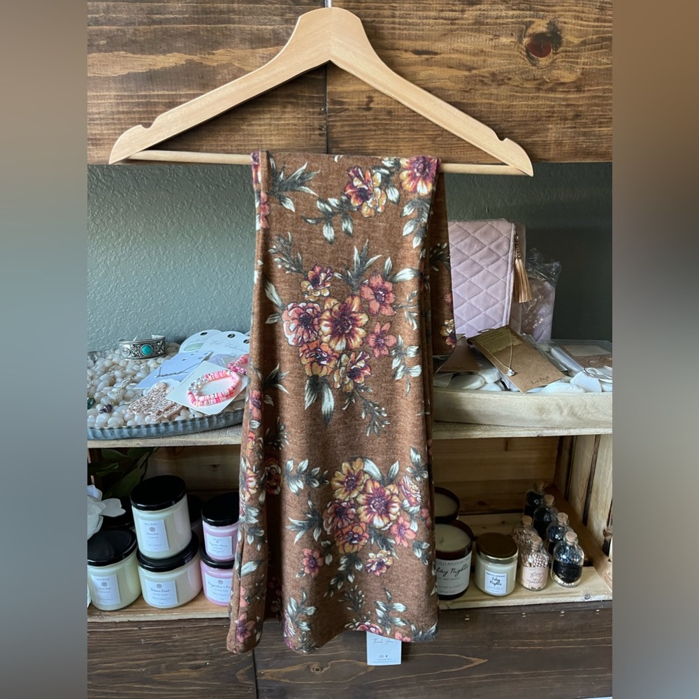 Bell Bottom Floral Stretch Pants